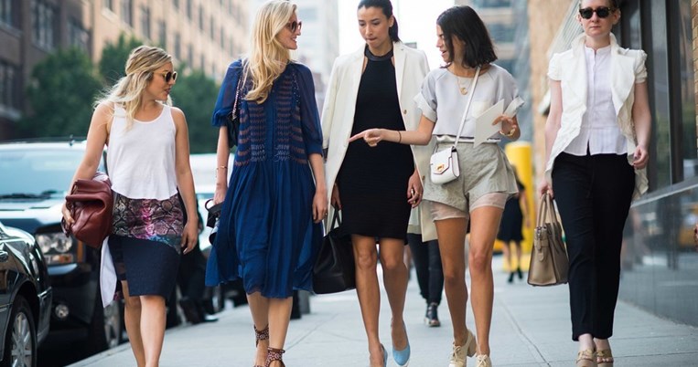 6 κοινά λάθη στο ντύσιμο που κάνουν ακόμα και οι πιο στιλάτες γυναίκες  