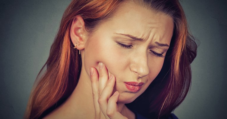 Καρκίνος του στόματος: Προσοχή στα «αθώα» συμπτώματα