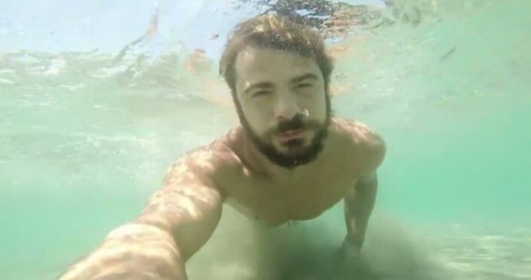 Είδες ολόκληρη την πρώτη διαφήμιση του Γιώργου Αγγελόπουλου;