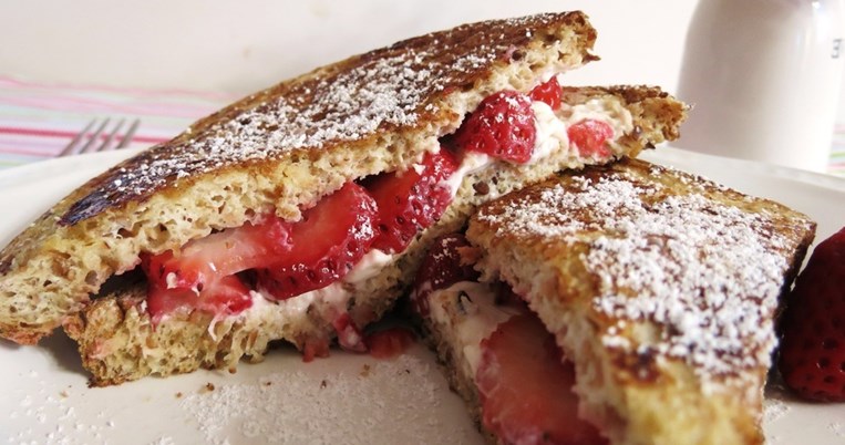 Οι πιο εύκολες τηγανίτες με ψωμί του τοστ. Θα εθιστείς στη γεύση τους 