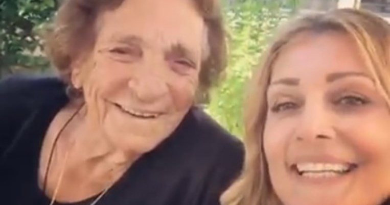 Η γιαγιά της Νατάσας Θεοδωρίδου είναι πολύ μπροστά. Δες το ξεκαρδιστικό βίντεο στα social media