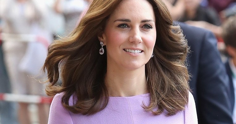 H Κέιτ Μίντλετον και η Τζίτζι Χαντίντ μόλις έφεραν στο σήμερα 3 trends από τα 50's