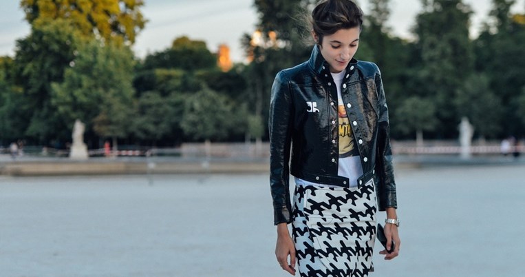 Το fashion κοινό τρελάθηκε: Ήρθαν τα σανδάλια που θα φοράμε και το χειμώνα