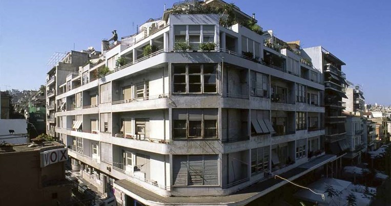 Ο μύθος της πιο πρωτοποριακής πολυκατοικίας στην Αθήνα αντέχει στο χρόνο 