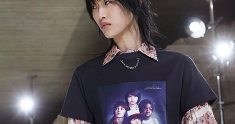 Τρελή ανατροπή: Αυτό το T-Shirt από τον οίκο Louis Vuitton το θέλουμε