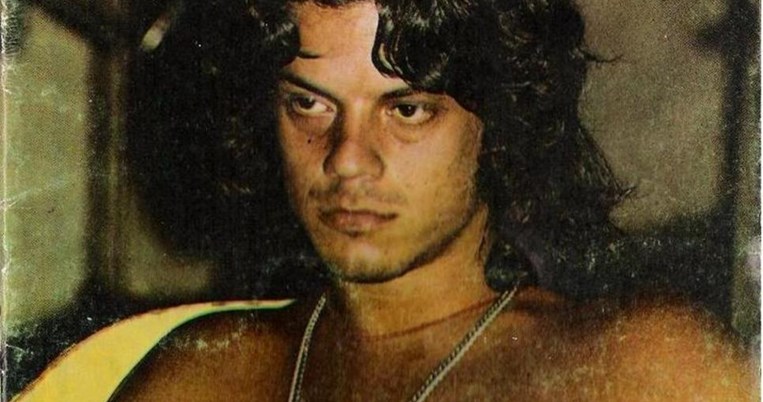 Βλάσσης Μπονάτσος: «Αφήστε μας να πούμε δυο τραγούδια και θα παίξουμε και τον εθνικό ύμνο»