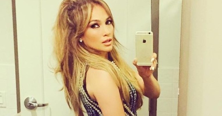 Jennifer Lopez: Κάνει dubsmash με το σύντροφό της χωρίς μακιγιάζ και ρίχνει το Internet