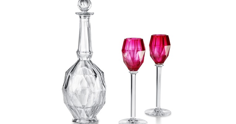 Η μαγεία του Οίκου Baccarat λάμπει στα καταστήματα Αβαξ