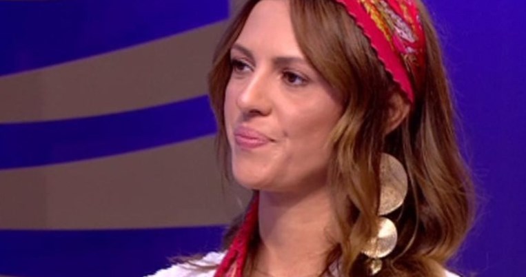 Η Ραμόνα Βλαντή δείχνει το σπίτι της και παραδέχεται τι απαγορεύεται μέσα σε αυτό