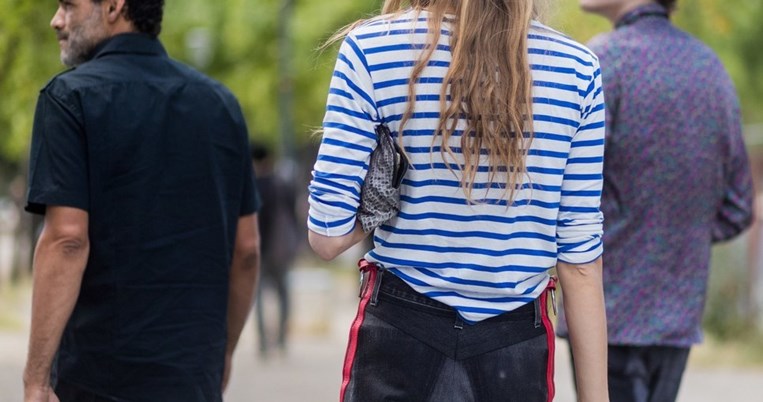 Αυτή είναι η νέα εμμονή, για το 2018, όσων λατρεύουν τα τζιν και έχει ένα τρομερό πλεονέκτημα 