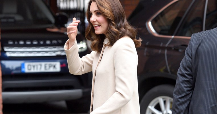 Η Κέιτ Μίντλετον φοράει πλέον μόνο ένα παλτό και είναι από τα Zara