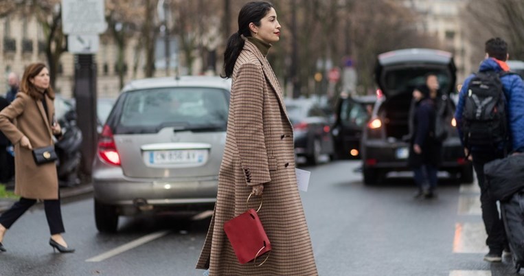 To ύψος δεν είναι πια πρόβλημα. Αυτό είναι το τρικ για να φαίνεσαι πιο ψηλή μέσα στα ρούχα σου