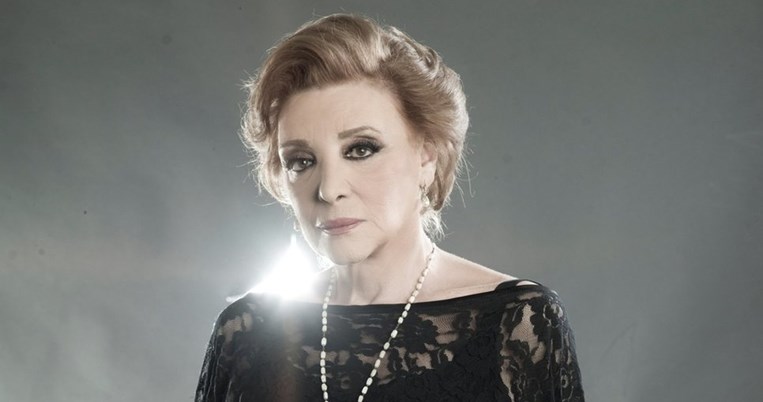 Η Μάρω Κοντού μόλις αποκάλυψε τον ξεκαρδιστικό λόγο που δεν έχει ούτε μία φωτογραφία της στο σπίτι