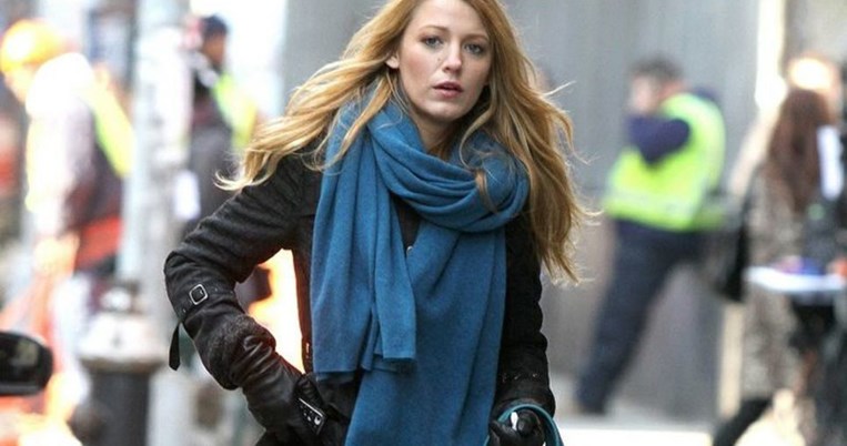 H Βlake Lively φόρεσε στη Νέα Υόρκη το μποτάκι που θα παραγκωνίσει όλα τα υπόλοιπα μποτάκια