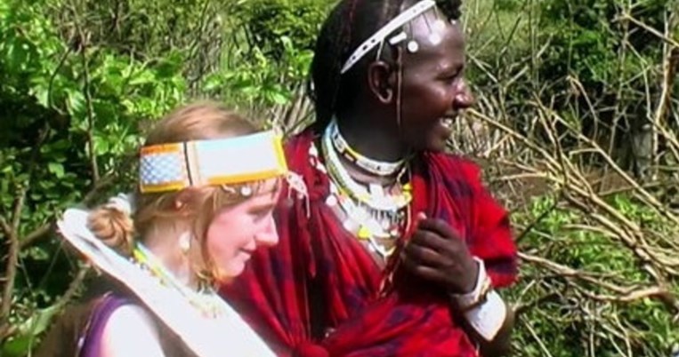 «Δε θα διαρκέσει»: Τρεις αταίριαστοι γάμοι επιβεβαιώνουν τη θεωρία για την έλξη των ετερώνυμων 