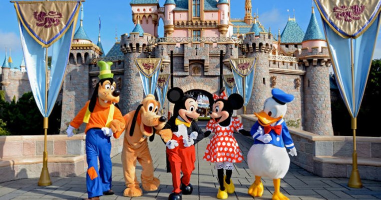 Η Disneyland ψάχνει 45 Ελληνες για δουλειά στο Παρίσι