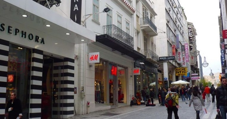Ανοιχτά τα καταστήματα την Καθαρά Δευτέρα. Πώς θα λειτουργήσουν;