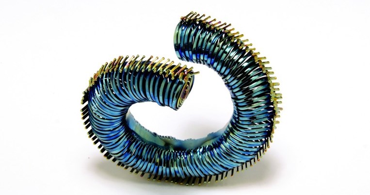 Τρεις Έλληνες σχεδιαστές εικαστικού κοσμήματος ταξιδεύουν στο Μιλάνο με σκοπό 