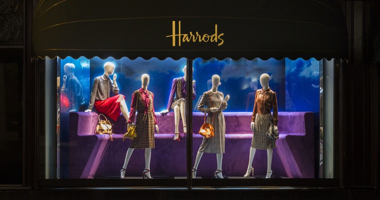 Υπάρχει περίπτωση να φας πόρτα στα Harrods. Το λονδρέζικο πολυκατάστημα έχει τα μυστικά του 