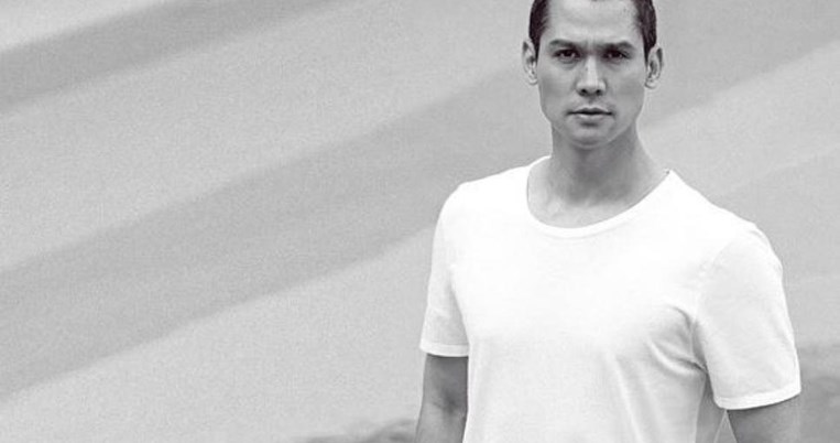 «Ήταν έρωτας με την πρώτη ματιά». Η εξομολόγηση του Σωτήρη Κοντιζά για τη σύζυγό του, Δέσποινα