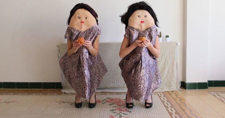 Mια φωτογράφος μεταμορφώνει τους φίλους της σε αλλόκοτα πλάσματα