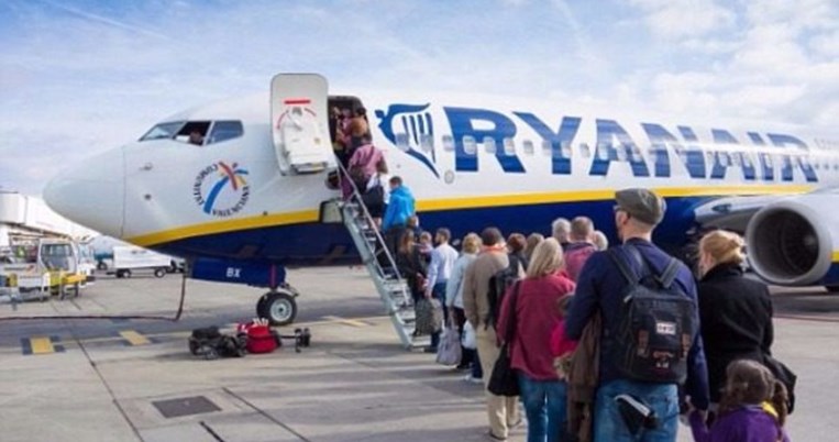 Τι να προσέχετε όταν κλείνετε εισιτήρια με την Ryanair για να μην την πατήσετε 