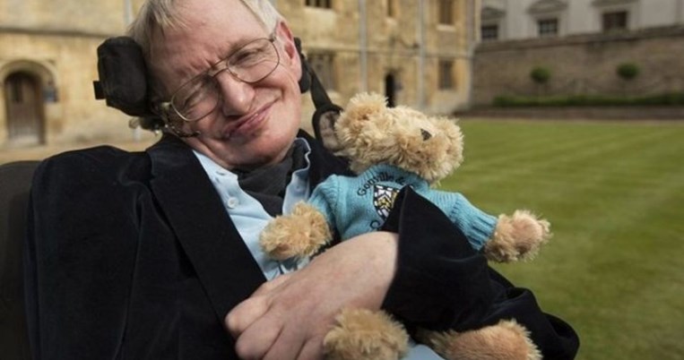 3 πολύτιμες συμβουλές που έδωσε ο Stephen Hawking στα παιδιά του