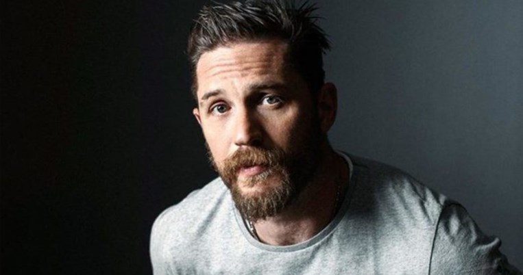 Η μεταμόρφωση του Tom Hardy που ιντριγκάρει: Ό,τι και να κάνει θα παραμένει σέξι