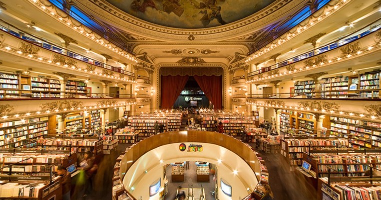 Μαγικός χώρος: Το πιο όμορφο βιβλιοπωλείο στον κόσμο είναι ένα θέατρο του 1920