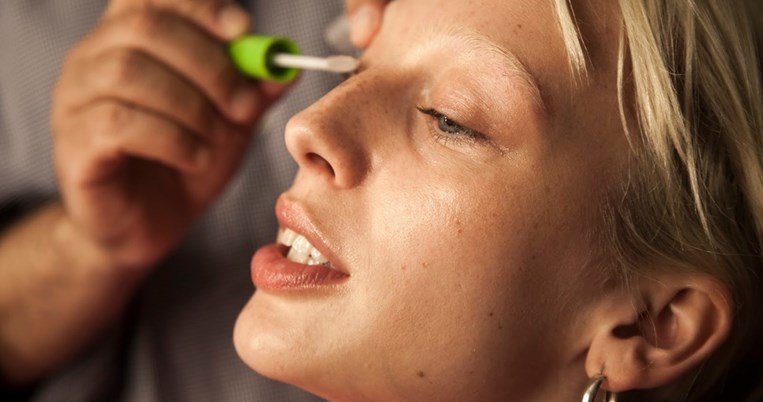 Η νέα ασιατική μάσκαρα που θα σε κάνει να πετάξεις όλες όσες είχες δοκιμάσει μέχρι τώρα