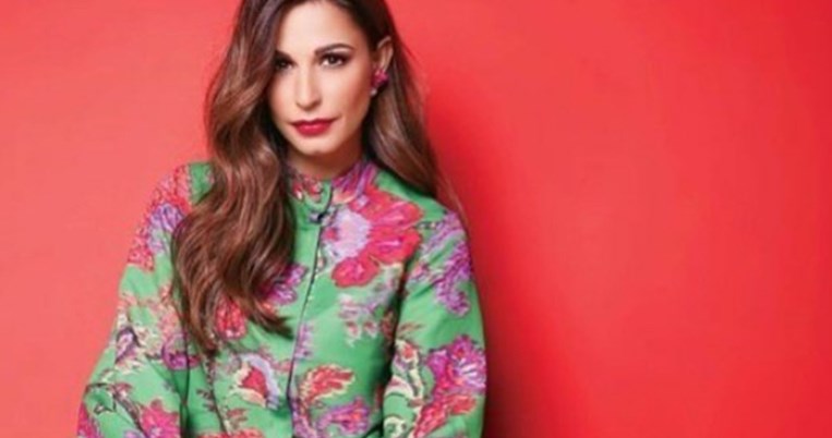 Η Κατερίνα Παπουτσάκη εξηγεί πώς κρατάει τη σπίθα στο γάμο της 