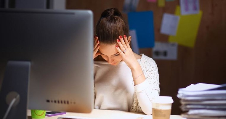 23 σημάδια που δείχνουν ότι έχουμε πάθει εργασιακό burnout