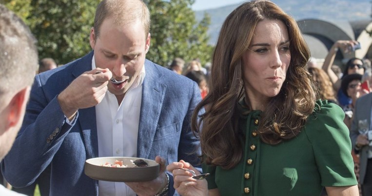 Δεν τρώνε όστρακα, δεν πίνουν νερό βρύσης: Οι πολυτελείς απαγορεύσεις των γευμάτων των royal 