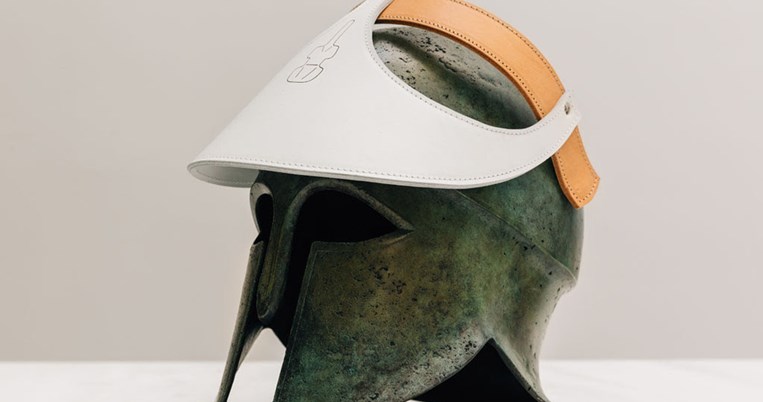 14 Έλληνες σχεδιαστές δημιουργούν μόδα εμπνεόμενοι από τα εκθέματα του μουσείου Κυκλαδικής Τέχνης  