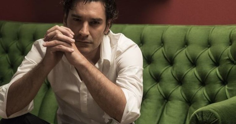 «Όσο καλή διάθεση να 'χεις, δε γίνεται»: Γιατί δεν είδαμε τον Παπακαλιάτη στην επιστροφή των Μήτσων