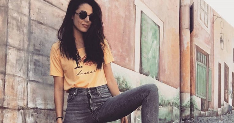 Η Ιωάννα Τριανταφυλλίδου πρωταγωνιστεί σε αμερικανική διαφήμιση με αλλαγμένο λουκ