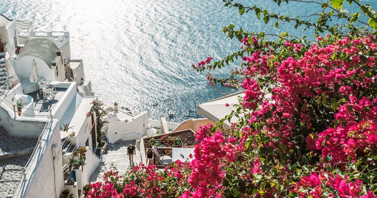 Η Ελλάδα ψηφίστηκε ως η πιο ηλιόλουστη από τους ηλιόλουστους προορισμούς για το 2018