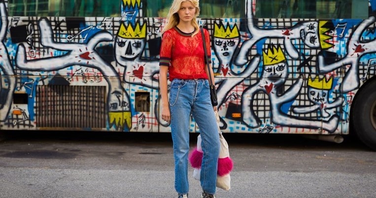 Γιατί θέλουμε σαν τρελές να φορέσουμε το λιγότερο κολακευτικό trend των τελευταίων ετών