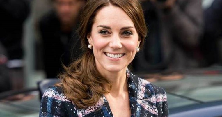 Κέιτ Μίντλετον: Η μεγάλη έκπληξη που επιφύλαξε για το ντύσιμό της στη βάφτιση