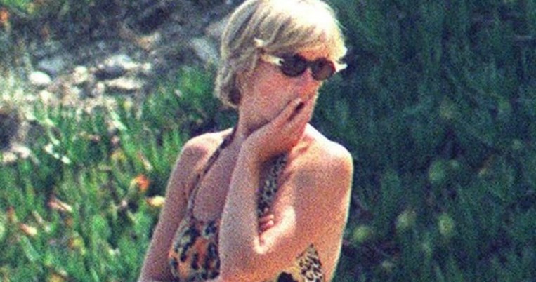 Το εμβληματικό λεοπάρ μαγιό της Νταϊάνα στα 90s μόλις κυκλοφόρησε στα Zara