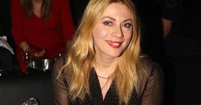 «Μήπως το πιο φοβιστικό πράγμα που κυκλοφορεί αυτές τις μέρες είναι αυτό το #prayforGreece;»