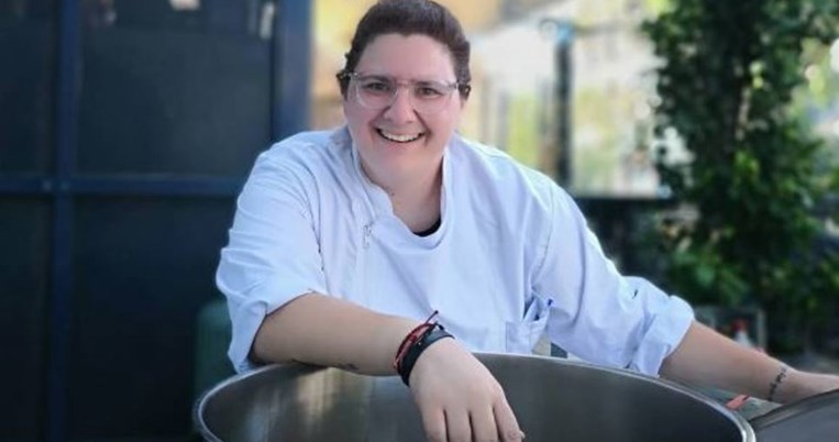 Η Γωγώ του MasterChef μαγειρεύει κάθε μέρα 2000 μερίδες φαγητού για τους πυρόπληκτους