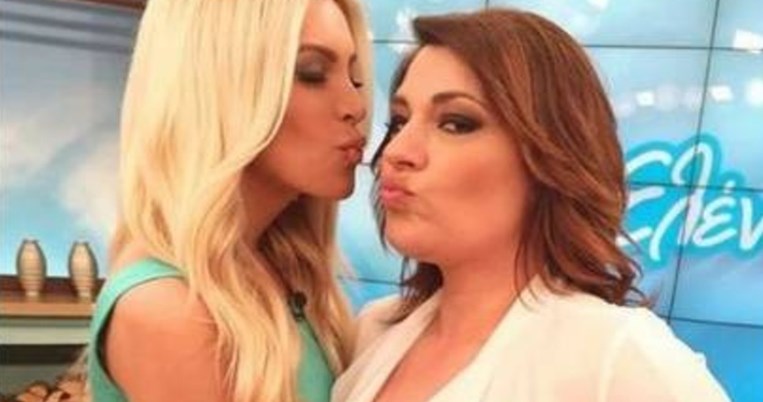 Πολύ γέλιο: Η Ζαρίφη τρολάρει δημόσια την Καινούργιου για τους στίχους του Οδυσσέα Ελύτη