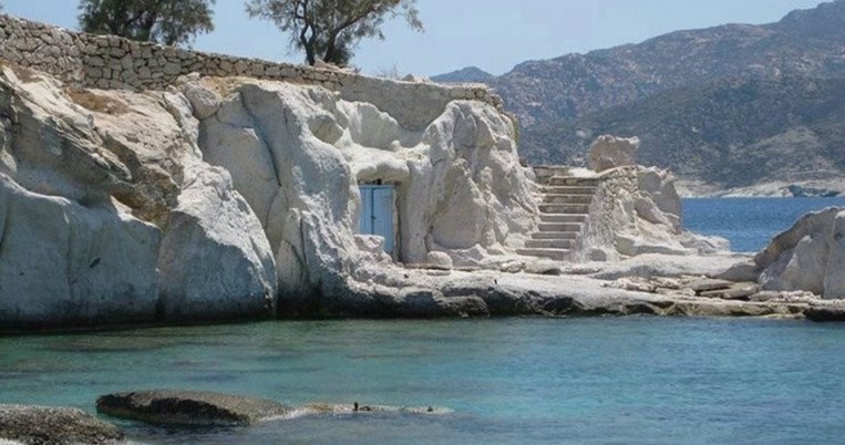 Στην Κίμωλο, θα χορτάσει η ψυχή σου ομορφιά και απλότητα