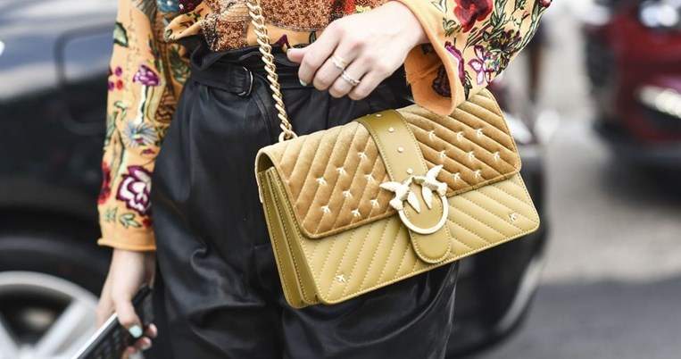 Δεν είναι τσάντα, παπούτσι ή κόσμημα: Το μόνο αξεσουάρ που αλλάζει εντελώς την εμφάνισή σου