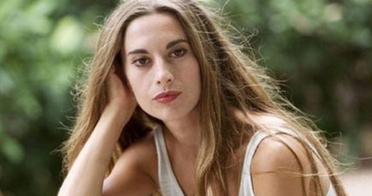 Η Βίκυ Βολιώτη με νέο λουκ μαλλιών πριν την επιστροφή του σήριαλ Λόγω Τιμής 