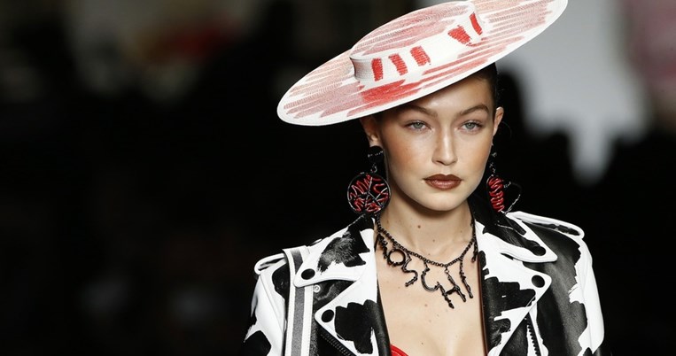 Η κορυφαία στιγμή της Εβδομάδας Μόδας ήταν η Τζίτζι Χαντίντ με αυτό το νυφικό