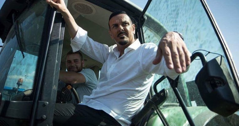 Ο Νίκος Βουρλιώτης δείχνει για πρώτη φορά την κόρη του Δέσποινα στο ίνσταγκραμ 