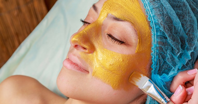 Και εσύ λάμπεις Barbie μου