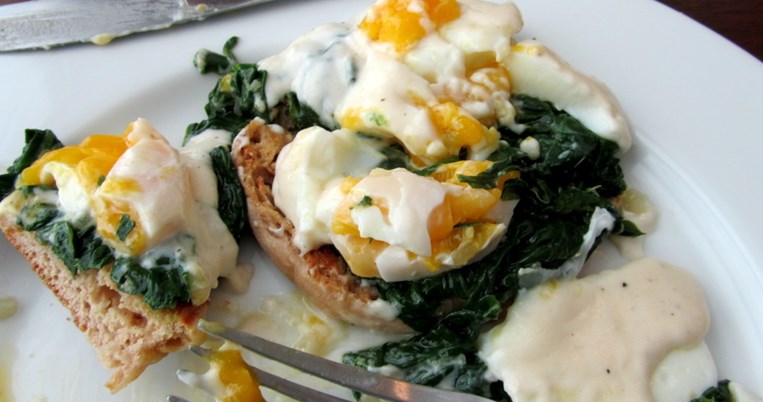 Αβγά αλά Φλωρεντίν: Η νόστιμη και εύκολη συνταγή που γίνεται συνήθεια   